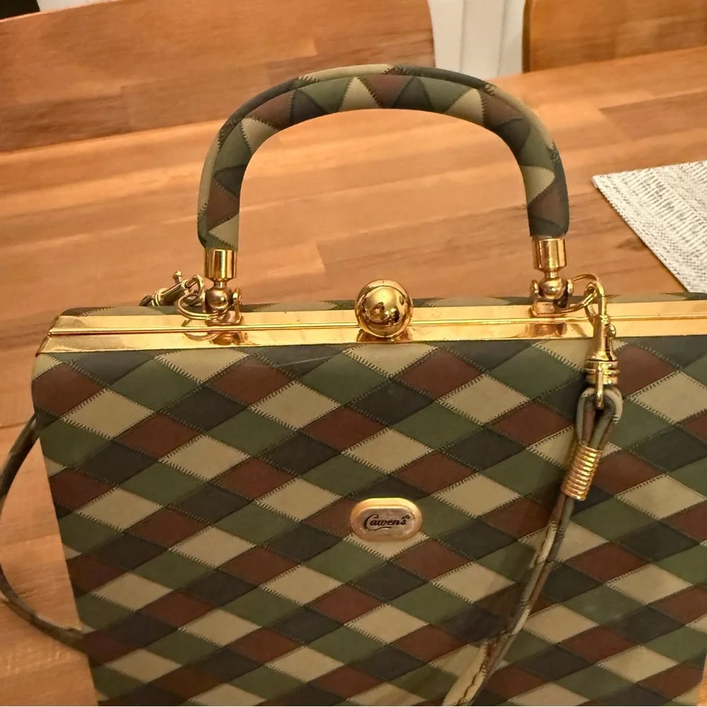 Cawen's Tan, Brown & Hunter Vintage Look Gold Handle Bag Like New - Picture 4 of 11